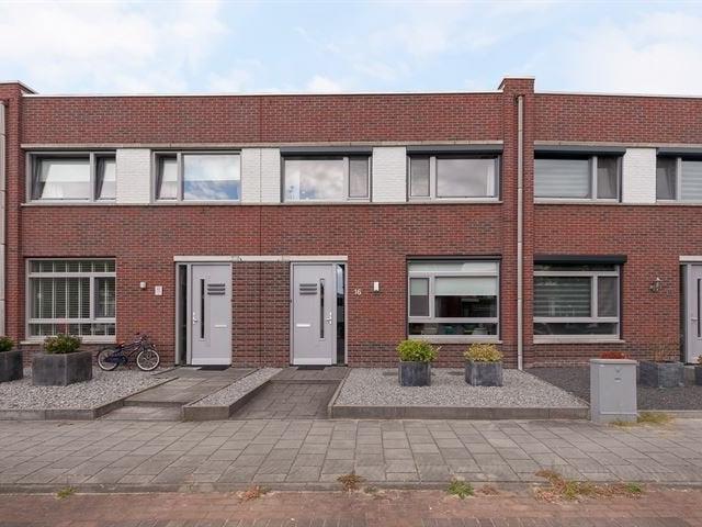Huis te huur Vlinder in Veldhoven voor € 1.995