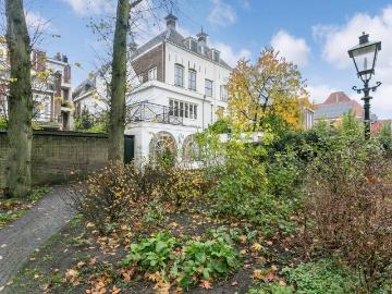 Geschakelde Woning te huur in Lucasbolwerk