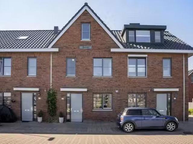 Huis te koop Cederdreef 29 in Vlaardingen voor € 535.000