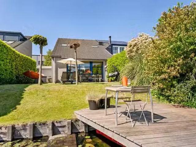 Huis te koop Citroenstraat 5 in Almere voor € 825.000
