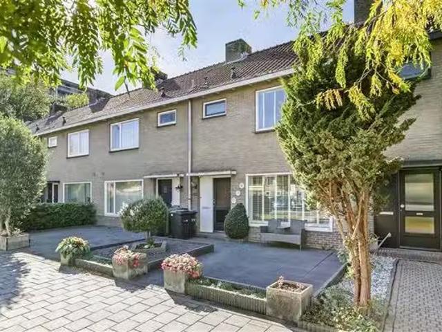Huis te koop A. Frederikshof 20 in Purmerend voor € 425.000