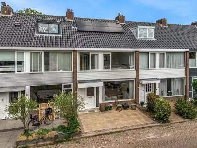 Huis te koop Ambonstraat 17 in Leiden voor € 529.000