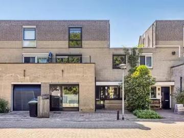 Huis te koop Antiguastraat 33 in Almere voor € 615.000