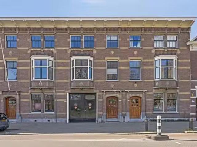 Huis te koop Abelendreef 1 in Vlaardingen voor € 825.000