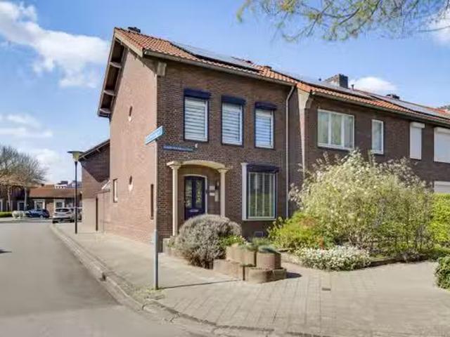 Huis te koop Acaciahoven 13 in Maastricht voor € 425.000