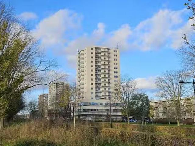 Huis te koop Adriaan Loosjesstraat 40 in Haarlem voor prijs op.
