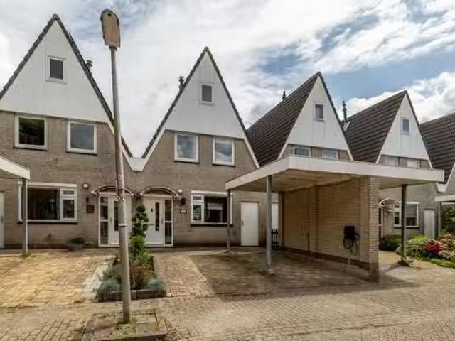 Huis te koop Akkerdistel 1 in Rotterdam voor € 535.000