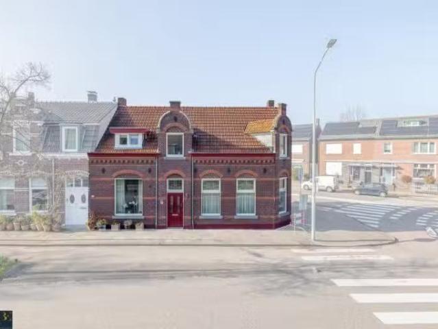 Huis te koop Alberdingk Thijmstraat 3 in Venlo voor € 369.000