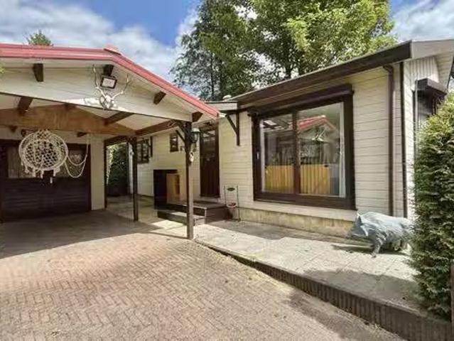 Huis te koop Arboretum West 100 in Almere voor € 25.000