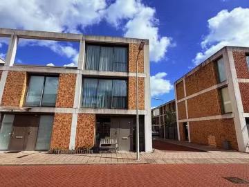 Huis te koop Arend Vijfvinkelplein 12 in Den Haag voor € 585.000