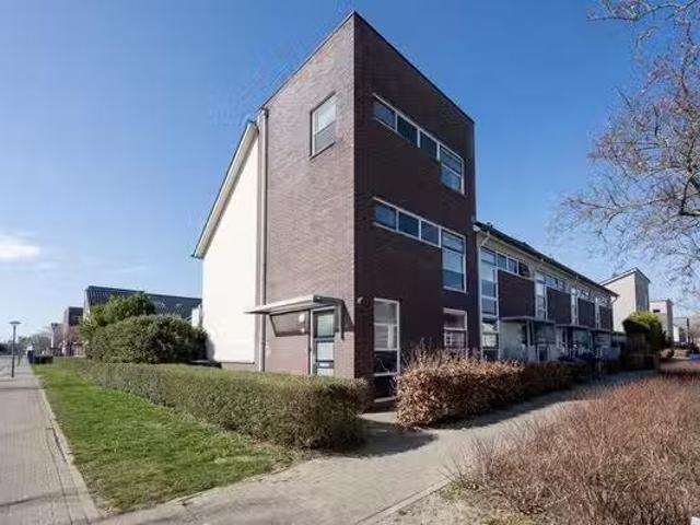 Huis te koop Asterixstraat 78 in Almere voor € 495.000