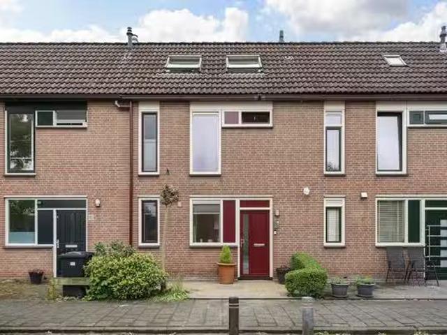 Huis te koop Athenesingel 242 in Den Haag voor € 550.000