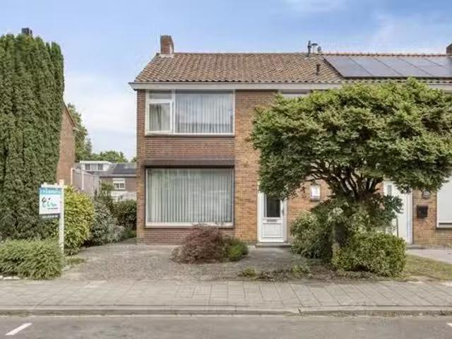 Huis te koop Athoslaan 35 in Maastricht voor € 365.000