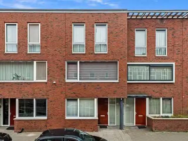 Huis te koop Azaleastraat 40 in Rotterdam voor € 750.000