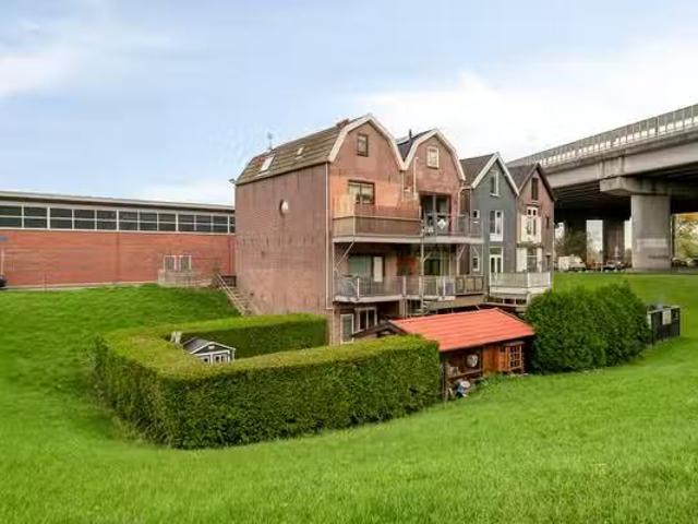 Huis te koop Bovenstraat in Rotterdam voor € 495.000