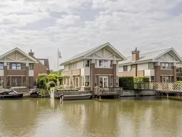 Huis te koop Boerhaavelaan 19 in Leiden voor € 985.000