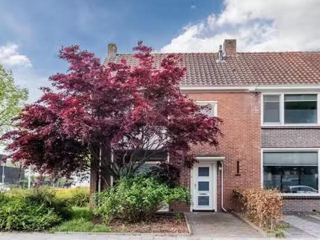 Huis te koop Bolognalaan 1 in Eindhoven voor € 489.500