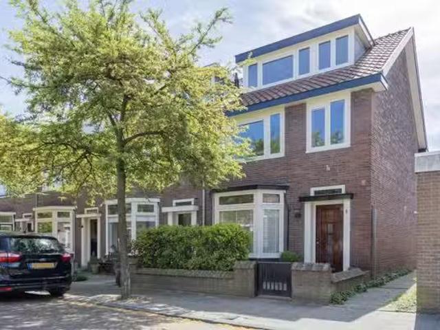Huis te koop Badelochstraat 6 in Haarlem voor € 695.000