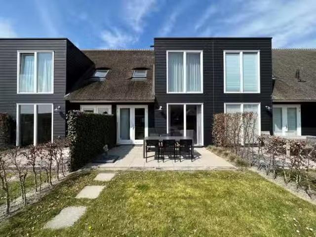 Huis te koop Badhuisweg 1 in Cadzand voor prijs op aanvraag