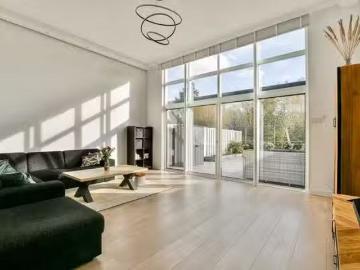 Huis te koop Balatonmeerlaan 43 in Amsterdam voor € 945.000
