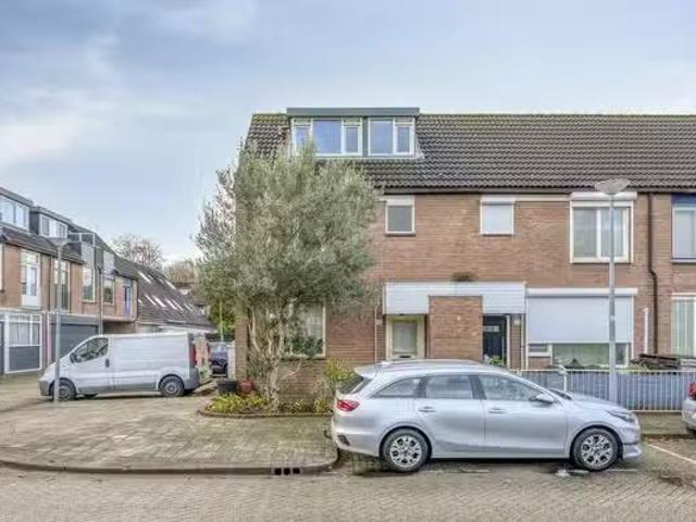 Huis te koop Barcelonastraat in Rotterdam voor € 375.000