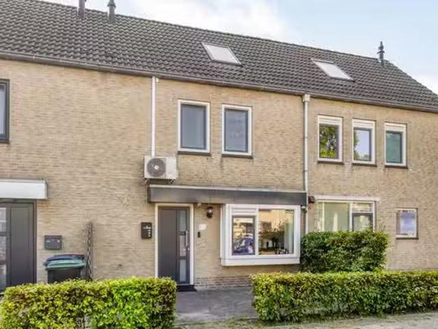 Huis te koop Baroniestraat in Almere voor € 420.000