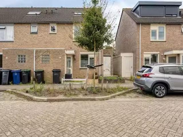 Huis te koop Barneveldpad 19 in Almere voor € 450.000