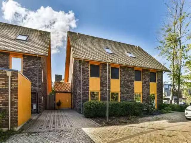 Huis te koop Bezaan 43 in Almere voor € 975.000