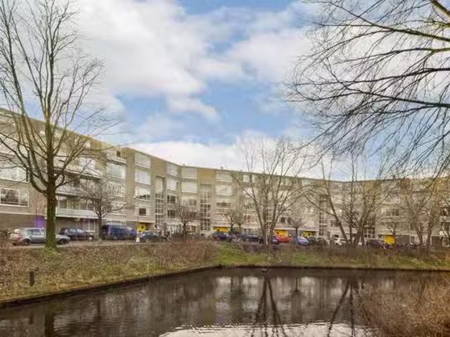 Huis te koop Beloegastraat 22 in Amsterdam voor € 550.000