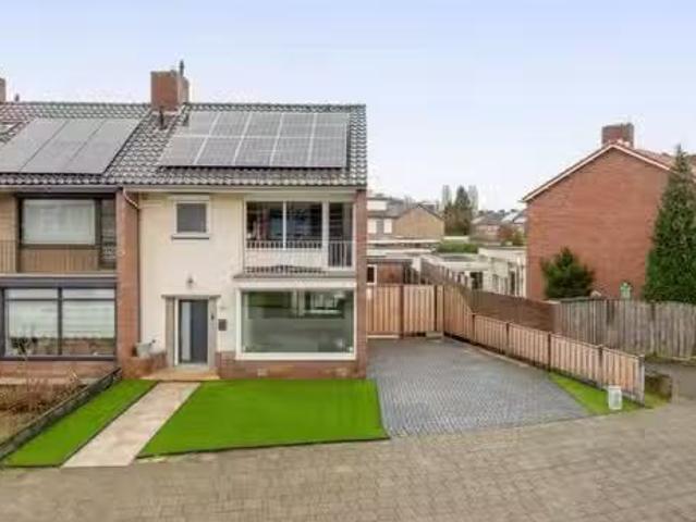 Huis te koop Burgemeester Gommansstraat 186 in Venlo voor € 38.