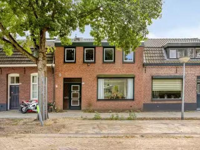 Huis te koop Govert Flinckstraat 8 in Eindhoven voor € 445.000