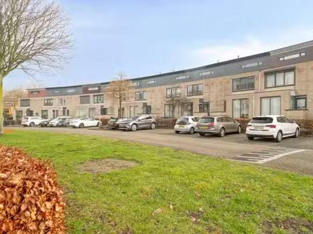 Huis te koop Galopstraat 62 in Almere voor € 425.000