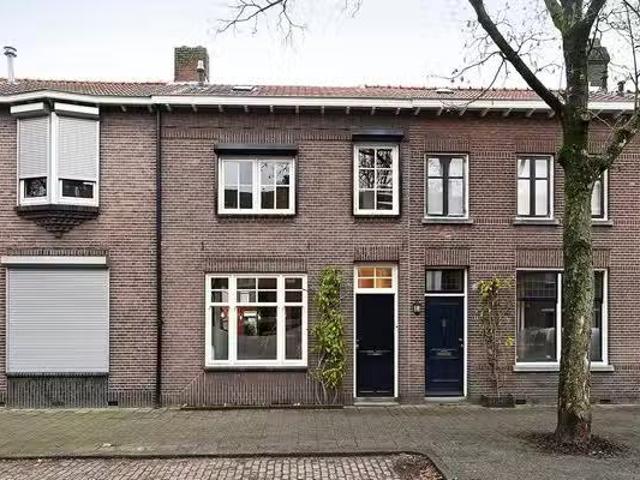 Huis te koop Generaal de Wetstraat 37 in Tilburg voor € 419.500