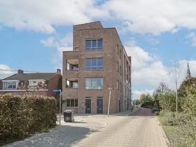 Huis te koop Generaal Marshallweg 146 in Eindhoven voor € 400.