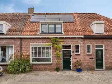 Huis te koop Generaal van Dedemlaan 130 in Eindhoven voor € 42.