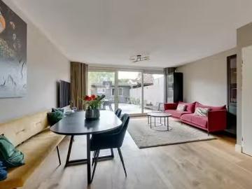Huis te koop Dovenetelstraat 5 in Purmerend voor € 475.000
