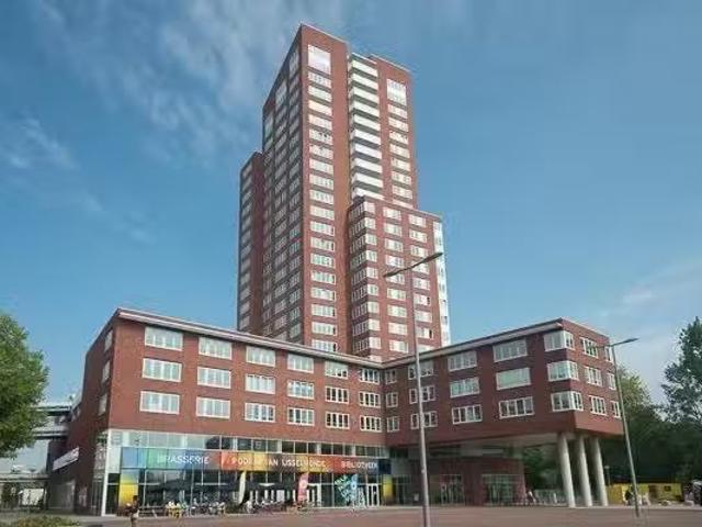 Huis te koop Dalenoord 52 in Rotterdam voor € 385.000