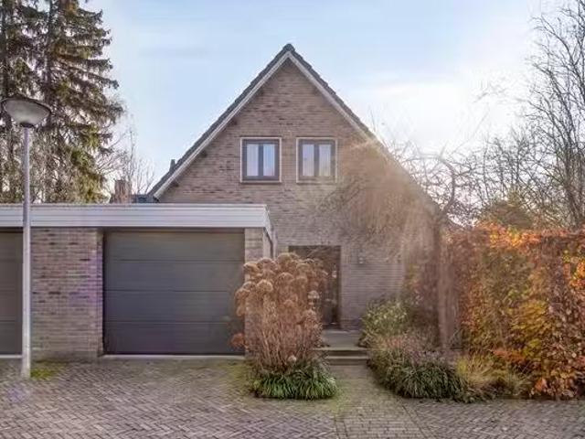 Huis te koop Diamantring 46 in Eindhoven voor € 825.000