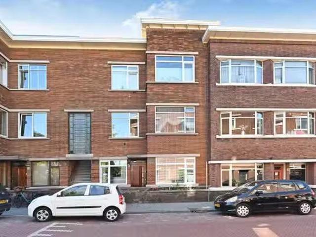 Huis te koop Dr. J. Presserstraat 201 in Den Haag voor € 545.000