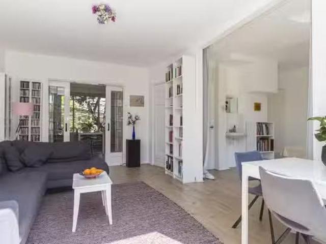Huis te koop Dr. R. J. Fruinplantsoen 36 in Den Haag voor € 49.