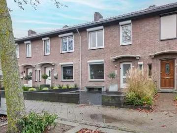 Huis te koop Dukdalf 70 in Maastricht voor € 379.500