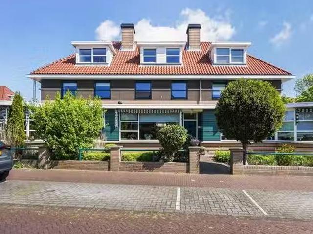 Huis te koop Edgar du Perronstraat 73 in Den Haag voor € 699.999