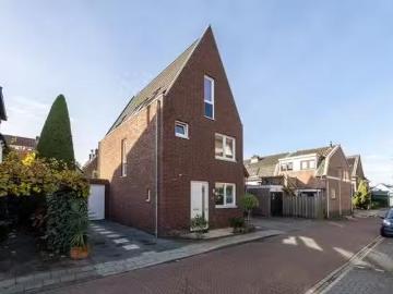 Huis te koop Esselaar in Almere voor € 895.000