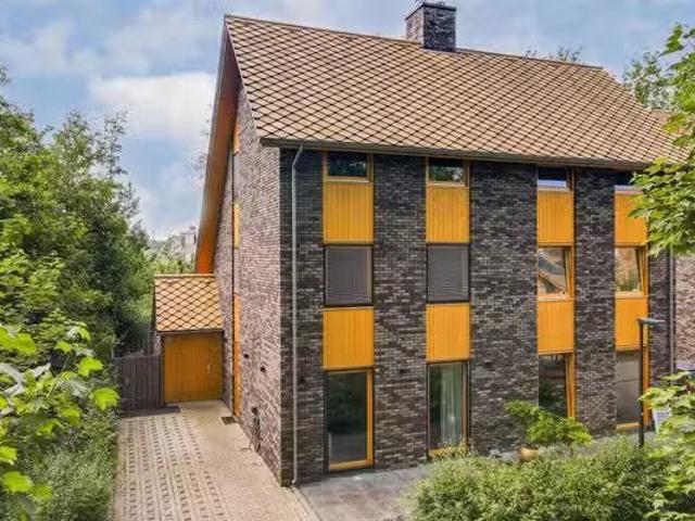 Huis te koop Europalaan 505 in Almere voor € 850.000