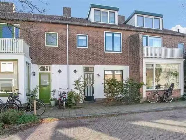 Huis te koop Faradaypad 14 in Leiden voor € 550.000