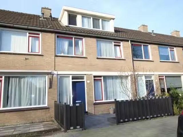 Huis te koop Knikbloem 7 in Rotterdam voor € 430.000
