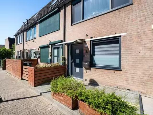 Huis te koop Koenraad van Zwabenstraat 60 in Rotterdam voor €.