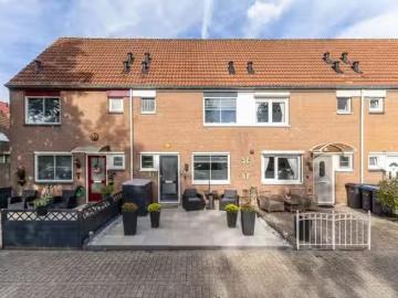 Huis te koop Koggenland 82 in Purmerend voor € 415.000