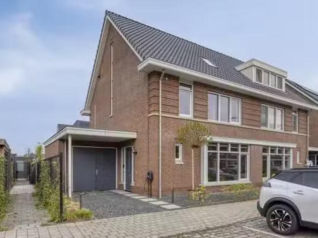 Huis te koop Koningshoeven 66 13 in Tilburg voor € 850.000