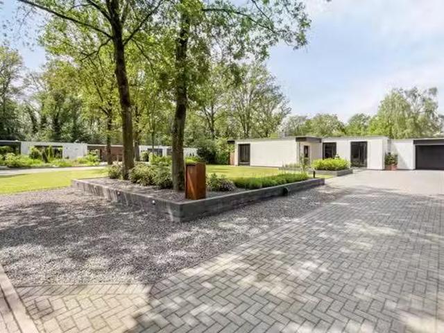 Huis te koop Kaldenkerkerweg in Venlo voor € 1.275.000